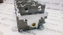 Load image into Gallery viewer, CYLINDER HEAD FOR MITSUBISHI SHOGUN TRITON CANTER FUSO 3.0TD 4M42 ME194151